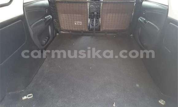 Nunua Ilio tumika Toyota Avanza Nyeupe Gari ndani ya Beitbridge nchini Matabeleland Kusini Nunua Ilio tumika Toyota Avanza Nyeupe Gari ndani ya Beitbridge nchini Matabeleland Kusini