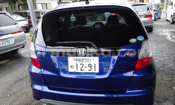 Acheter Occasion Voiture Honda Fit Bleu à Beitbridge, Matabeleland South Acheter Occasion Voiture Honda Fit Bleu à Beitbridge, Matabeleland South