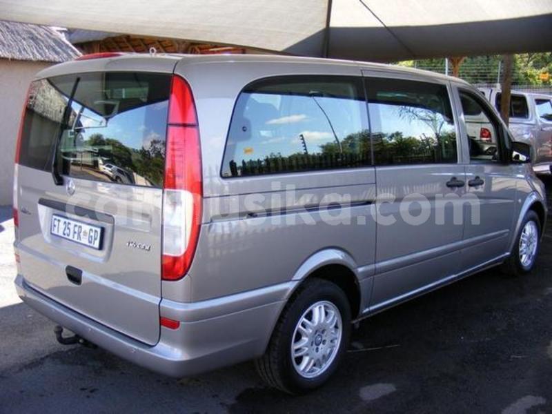 Big with watermark mercedes%e2%80%92benz vito matabeleland south beitbridge 8366