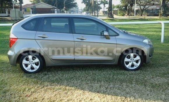 Acheter Occasion Voiture Honda FR-V Gris à Bindura, Mashonaland Central Acheter Occasion Voiture Honda FR-V Gris à Bindura, Mashonaland Central