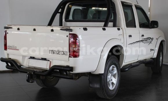 Acheter Occasion Voiture Mazda B–series Blanc à Chitungwiza, Harare Acheter Occasion Voiture Mazda B–series Blanc à Chitungwiza, Harare
