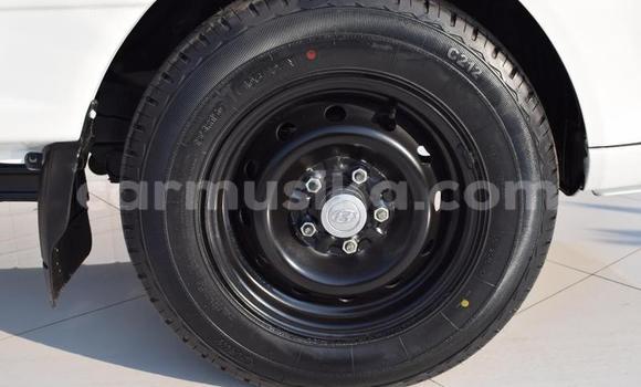 Acheter Occasion Utilitaire Hyundai H200 Blanc à Beitbridge, Matabeleland South Acheter Occasion Utilitaire Hyundai H200 Blanc à Beitbridge, Matabeleland South