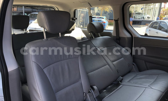 Tenga Tsaru Hyundai H1 Chena Mota in Beitbridge in Matabeleland South Tenga Tsaru Hyundai H1 Chena Mota in Beitbridge in Matabeleland South