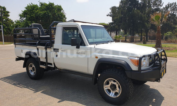 Tenga Tsaru Toyota Land Cruiser Chena Mota in Harare in Harare Tenga Tsaru Toyota Land Cruiser Chena Mota in Harare in Harare