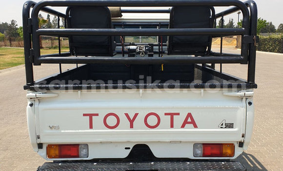 Tenga Tsaru Toyota Land Cruiser Chena Mota in Harare in Harare Tenga Tsaru Toyota Land Cruiser Chena Mota in Harare in Harare