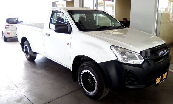 Acheter Occasion Voiture Isuzu KB Blanc à Harare, Harare Acheter Occasion Voiture Isuzu KB Blanc à Harare, Harare