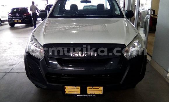 Acheter Occasion Voiture Isuzu KB Blanc à Harare, Harare Acheter Occasion Voiture Isuzu KB Blanc à Harare, Harare