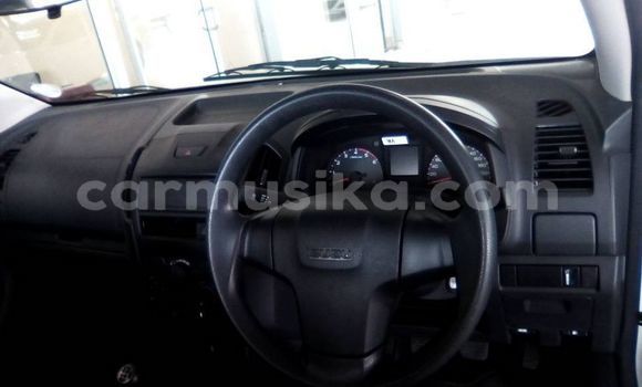 Acheter Occasion Voiture Isuzu KB Blanc à Harare, Harare Acheter Occasion Voiture Isuzu KB Blanc à Harare, Harare