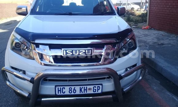 Acheter Occasion Voiture Isuzu KB Blanc à Glen View, Harare Acheter Occasion Voiture Isuzu KB Blanc à Glen View, Harare