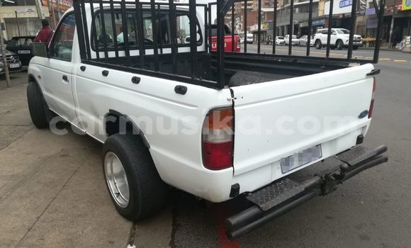 Acheter Occasion Voiture Ford Ranger Blanc à Beitbridge, Matabeleland South Acheter Occasion Voiture Ford Ranger Blanc à Beitbridge, Matabeleland South