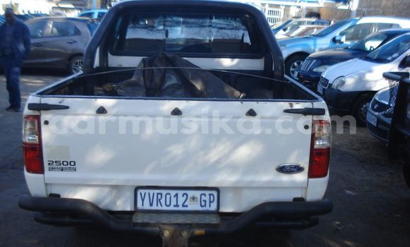 Acheter Occasion Voiture Ford Ranger Blanc à Borrowdale, Harare Acheter Occasion Voiture Ford Ranger Blanc à Borrowdale, Harare