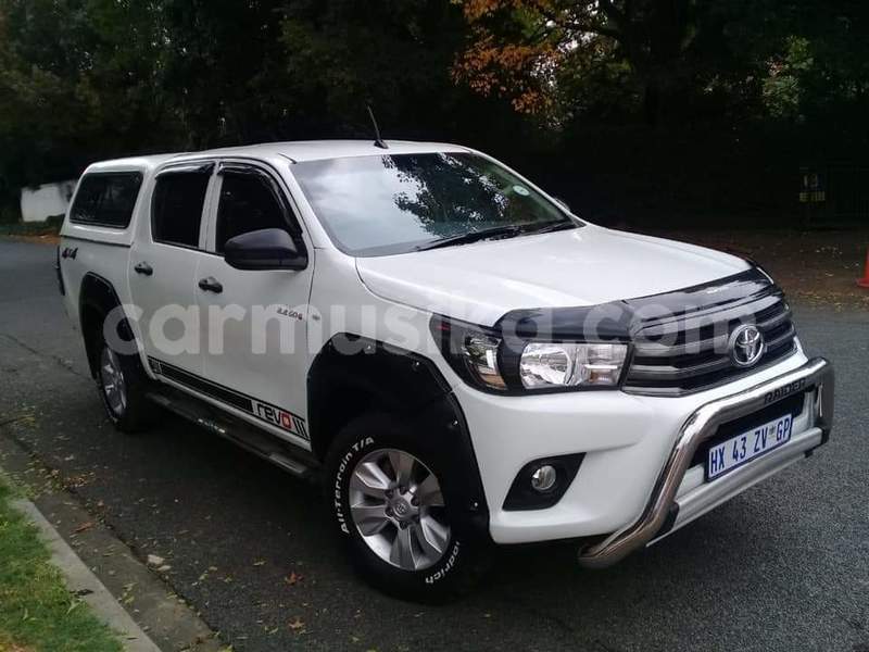 Big with watermark toyota hilux matabeleland south beitbridge 8385