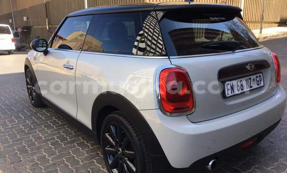 Acheter Occasion Voiture MINI Cooper Autre à Beitbridge, Matabeleland South Acheter Occasion Voiture MINI Cooper Autre à Beitbridge, Matabeleland South