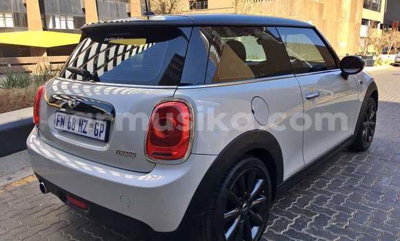 Acheter Occasion Voiture MINI Cooper Autre à Beitbridge, Matabeleland South Acheter Occasion Voiture MINI Cooper Autre à Beitbridge, Matabeleland South