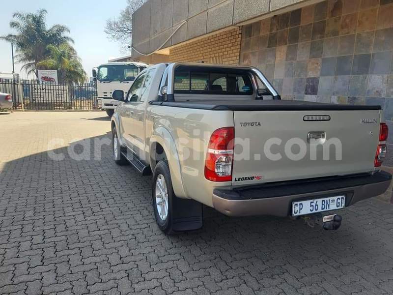 Big with watermark toyota hilux matabeleland south beitbridge 8393