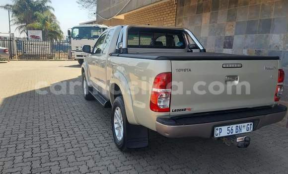Acheter Occasion Voiture Toyota Hilux Vert à Beitbridge, Matabeleland South Acheter Occasion Voiture Toyota Hilux Vert à Beitbridge, Matabeleland South