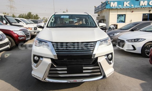 Tenga Imported Toyota Fortuner Chena Mota in Import - Dubai in Harare Tenga Imported Toyota Fortuner Chena Mota in Import - Dubai in Harare