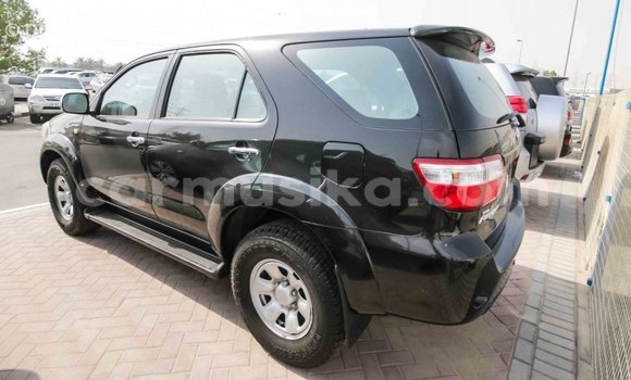 Tenga Imported Toyota Fortuner Nhema Mota in Import - Dubai in Harare Tenga Imported Toyota Fortuner Nhema Mota in Import - Dubai in Harare