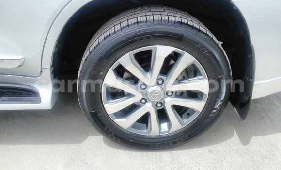 Tenga Imported Toyota Land Cruiser Zvimwe Mota in Import - Dubai in Harare Tenga Imported Toyota Land Cruiser Zvimwe Mota in Import - Dubai in Harare