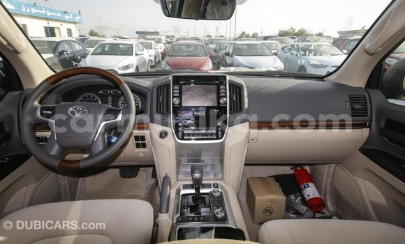 Acheter Import Voiture Toyota Land Cruiser Noir à Import - Dubai, Harare Acheter Import Voiture Toyota Land Cruiser Noir à Import - Dubai, Harare