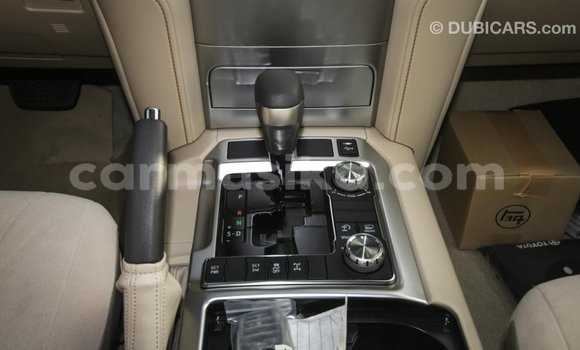 Acheter Import Voiture Toyota Land Cruiser Noir à Import - Dubai, Harare Acheter Import Voiture Toyota Land Cruiser Noir à Import - Dubai, Harare