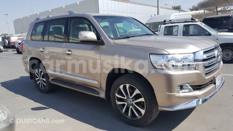 Big with watermark toyota land cruiser harare import dubai 8417