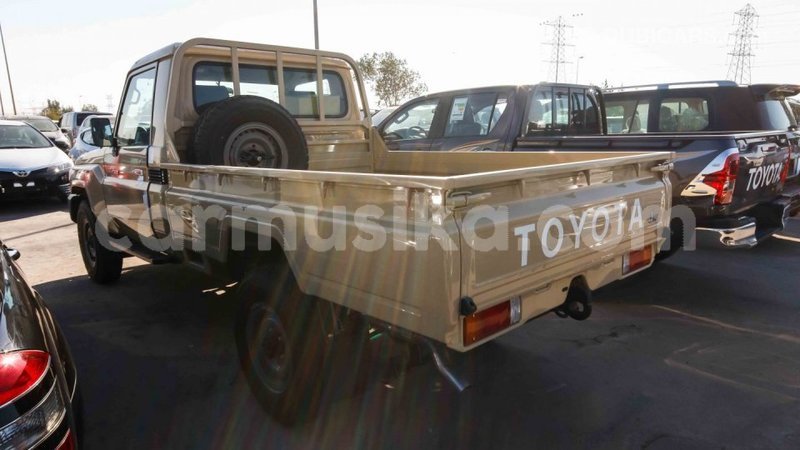 Big with watermark toyota land cruiser harare import dubai 8419