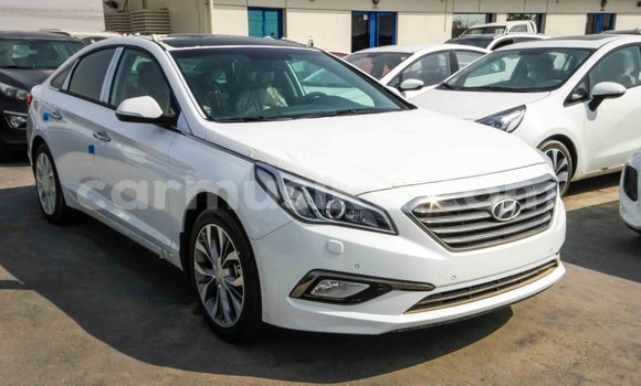 Acheter Import Voiture Hyundai Sonata Blanc à Import - Dubai, Harare Acheter Import Voiture Hyundai Sonata Blanc à Import - Dubai, Harare