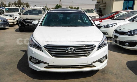 Acheter Import Voiture Hyundai Sonata Blanc à Import - Dubai, Harare Acheter Import Voiture Hyundai Sonata Blanc à Import - Dubai, Harare