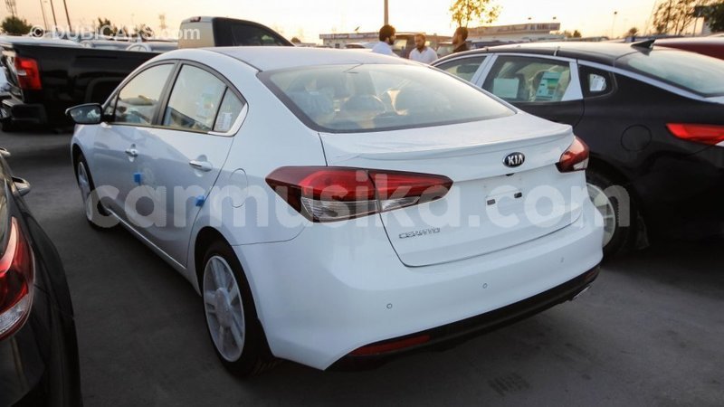 Big with watermark kia cerato harare import dubai 8428