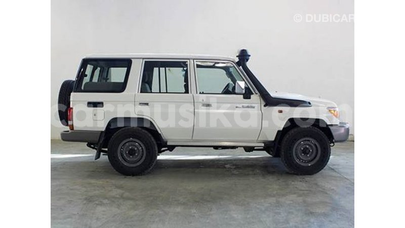 Big with watermark toyota land cruiser harare import dubai 8429