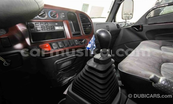 Acheter Import Voiture Hyundai Accent Blanc à Import - Dubai, Harare Acheter Import Voiture Hyundai Accent Blanc à Import - Dubai, Harare