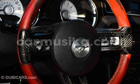 Acheter Import Voiture Ford Mustang Rouge à Import - Dubai, Harare Acheter Import Voiture Ford Mustang Rouge à Import - Dubai, Harare