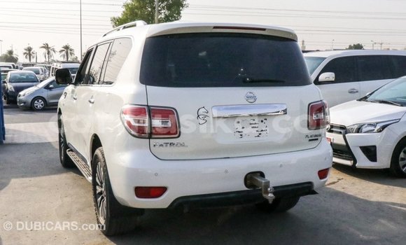 Tenga Imported Nissan Patrol Chena Mota in Import - Dubai in Harare Tenga Imported Nissan Patrol Chena Mota in Import - Dubai in Harare