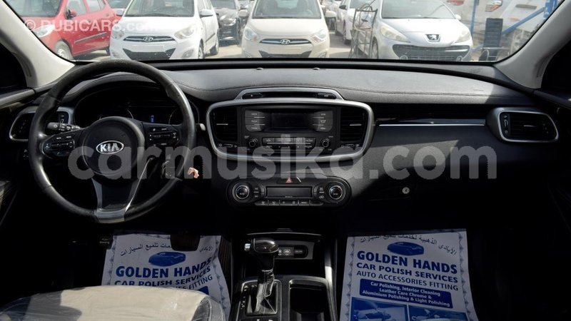 Big with watermark kia sorento harare import dubai 8443