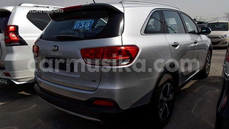 Big with watermark kia sorento harare import dubai 8443