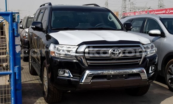 Acheter Import Voiture Toyota Land Cruiser Noir à Import - Dubai, Harare Acheter Import Voiture Toyota Land Cruiser Noir à Import - Dubai, Harare
