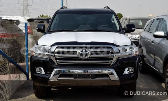 Acheter Import Voiture Toyota Land Cruiser Noir à Import - Dubai, Harare Acheter Import Voiture Toyota Land Cruiser Noir à Import - Dubai, Harare