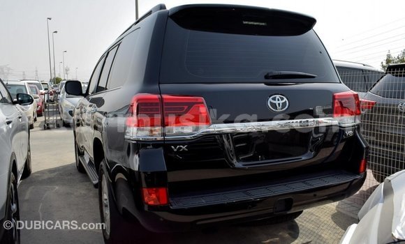 Acheter Import Voiture Toyota Land Cruiser Noir à Import - Dubai, Harare Acheter Import Voiture Toyota Land Cruiser Noir à Import - Dubai, Harare