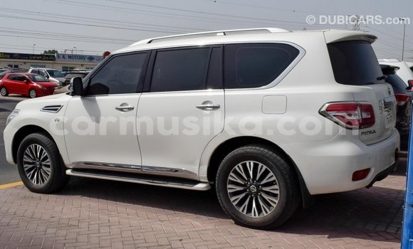 Tenga Imported Nissan Patrol Chena Mota in Import - Dubai in Harare Tenga Imported Nissan Patrol Chena Mota in Import - Dubai in Harare