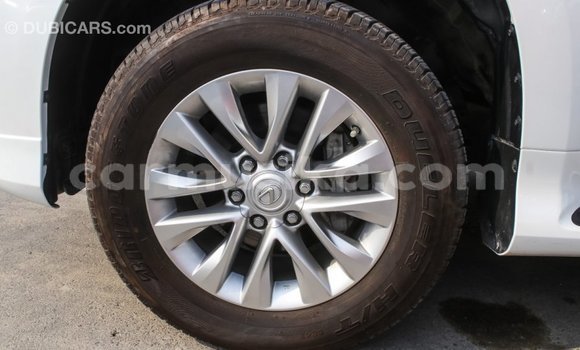Acheter Import Voiture Lexus GX Blanc à Import - Dubai, Harare Acheter Import Voiture Lexus GX Blanc à Import - Dubai, Harare