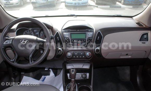 Acheter Import Voiture Hyundai Tucson Beige à Import - Dubai, Harare Acheter Import Voiture Hyundai Tucson Beige à Import - Dubai, Harare