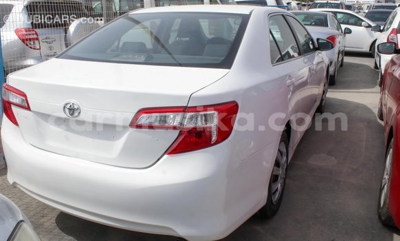 Tenga Imported Toyota Camry Chena Mota in Import - Dubai in Harare Tenga Imported Toyota Camry Chena Mota in Import - Dubai in Harare