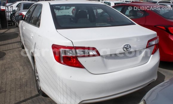 Tenga Imported Toyota Camry Chena Mota in Import - Dubai in Harare Tenga Imported Toyota Camry Chena Mota in Import - Dubai in Harare