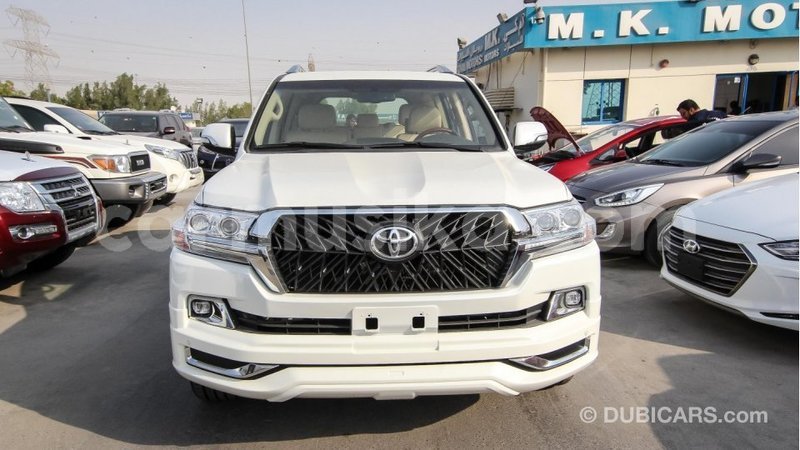 Big with watermark toyota land cruiser harare import dubai 8461