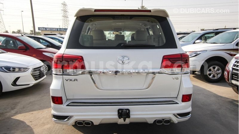 Big with watermark toyota land cruiser harare import dubai 8461