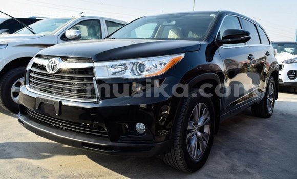 Tenga Imported Toyota Highlander Nhema Mota in Import - Dubai in Harare Tenga Imported Toyota Highlander Nhema Mota in Import - Dubai in Harare