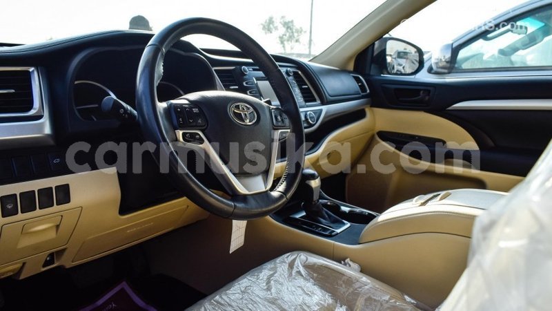 Big with watermark toyota highlander harare import dubai 8464