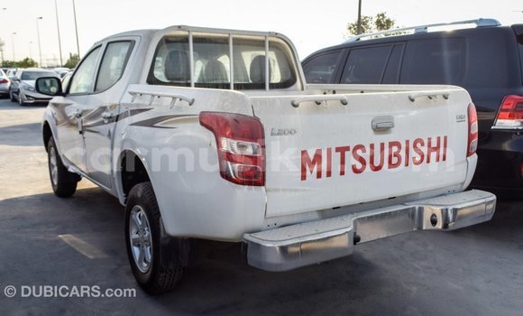 Tenga Imported Mitsubishi L200 Chena Mota in Import - Dubai in Harare Tenga Imported Mitsubishi L200 Chena Mota in Import - Dubai in Harare