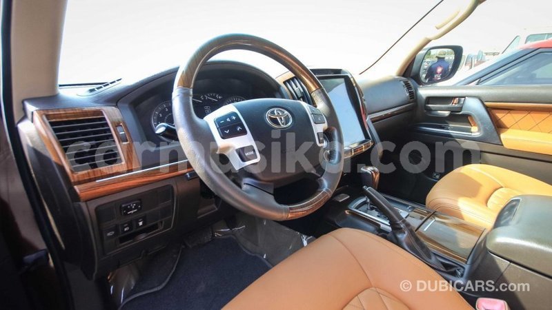 Big with watermark toyota land cruiser harare import dubai 8468